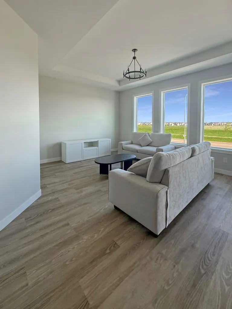 375 Skeena Crescent W Lethbridge AB T1J 5G9