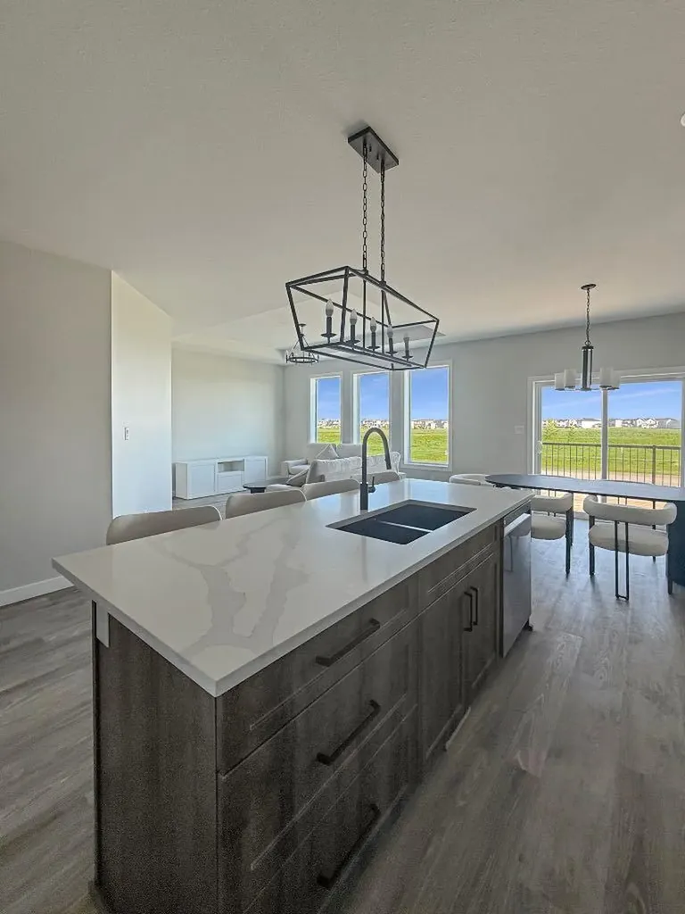375 Skeena Crescent W Lethbridge AB T1J 5G9