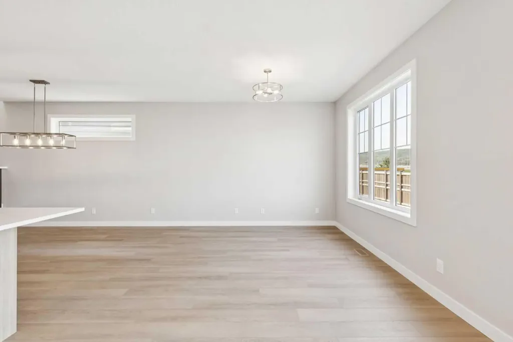 215 Greenwich Drive NW Calgary AB T3B6N9