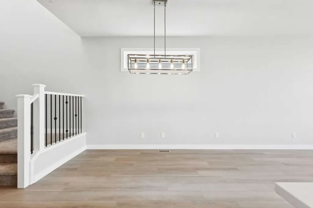 215 Greenwich Drive NW Calgary AB T3B6N9