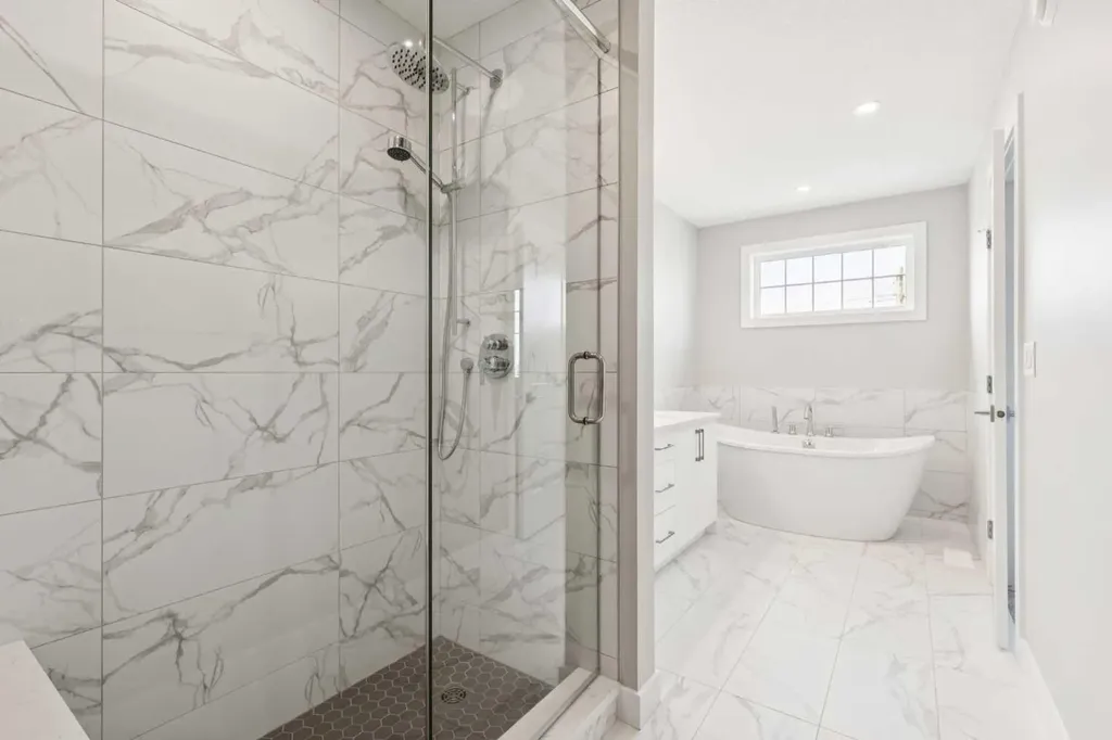 215 Greenwich Drive NW Calgary AB T3B6N9