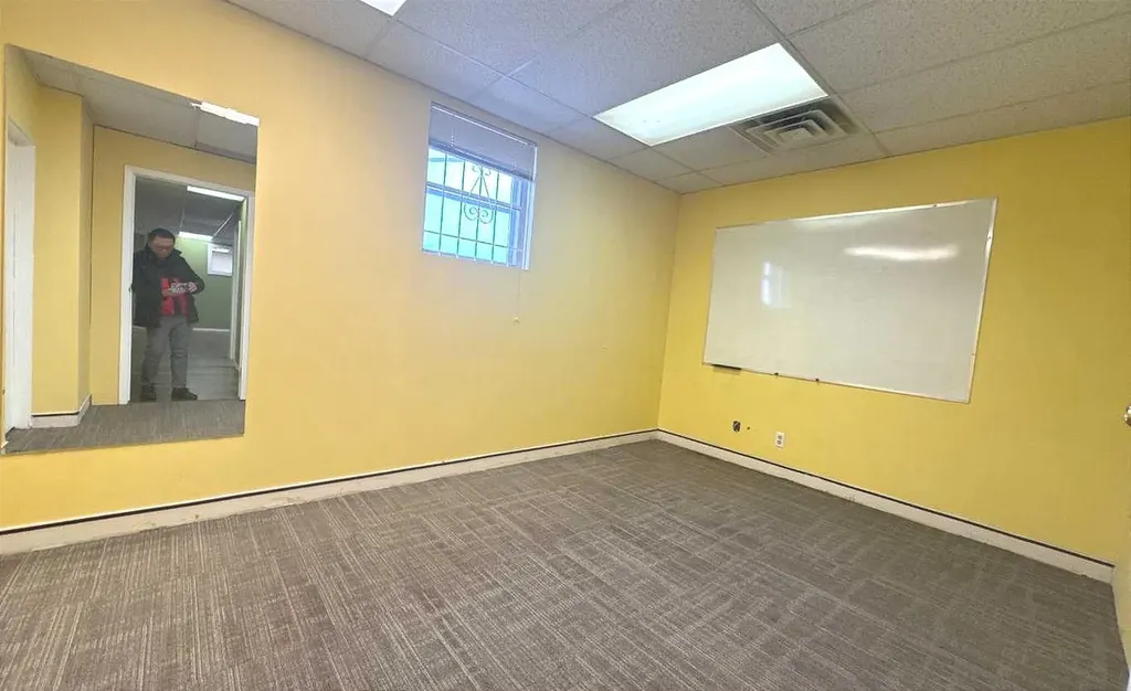 1710 Centre Street NE Calgary AB T2E 2S7