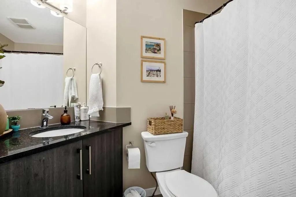 402 Marquis Lane SE Calgary AB T3M 2G7