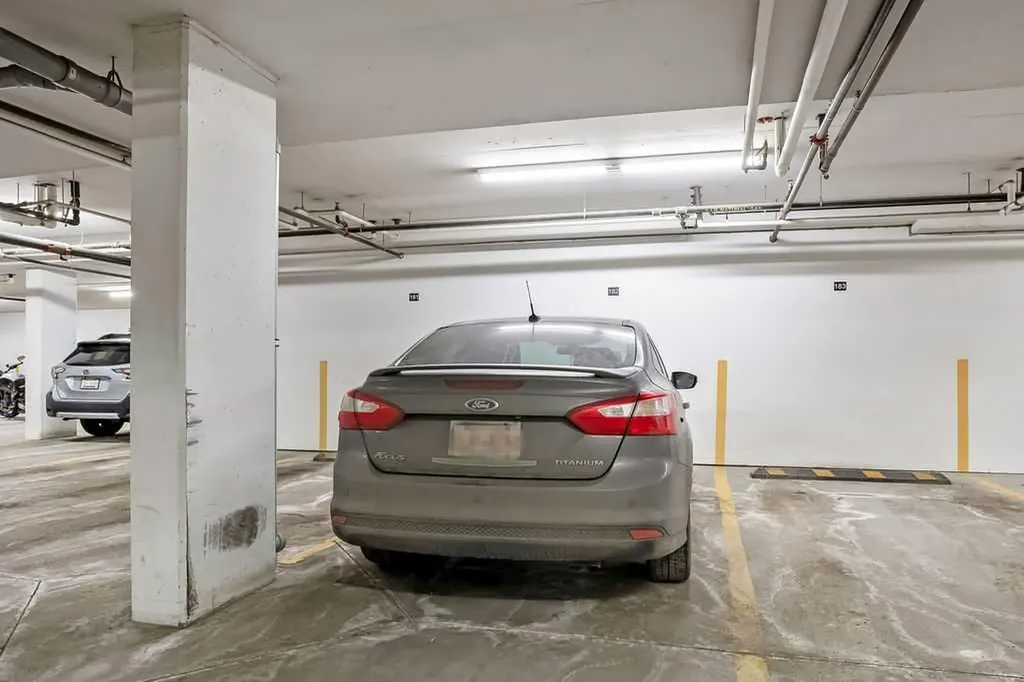 402 Marquis Lane SE Calgary AB T3M 2G7