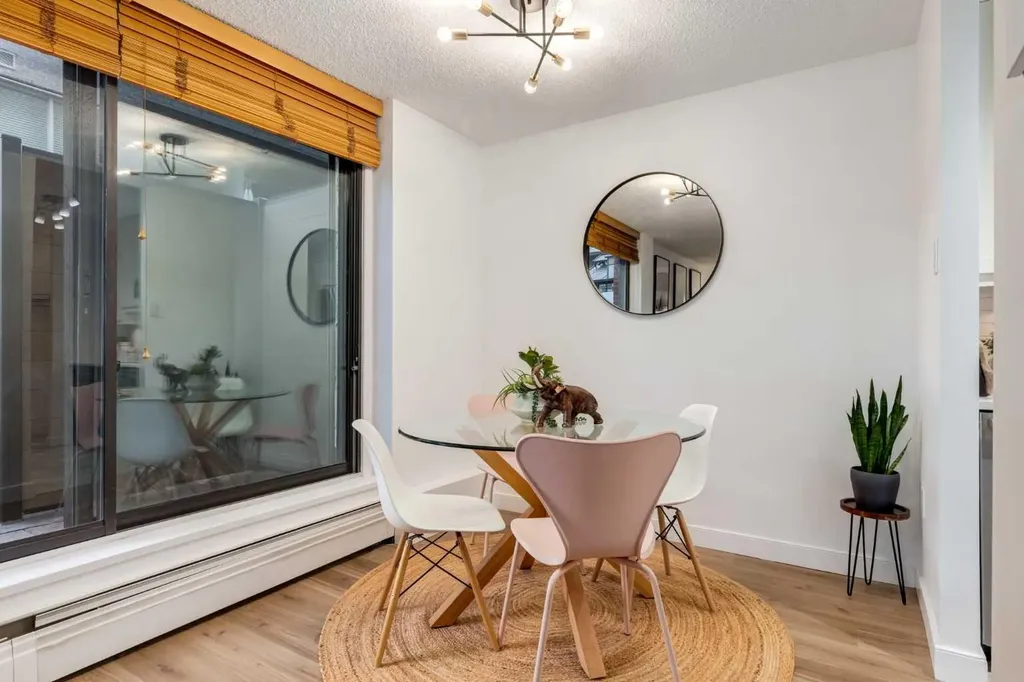 718 12 Avenue SW Calgary AB T2R 0H7