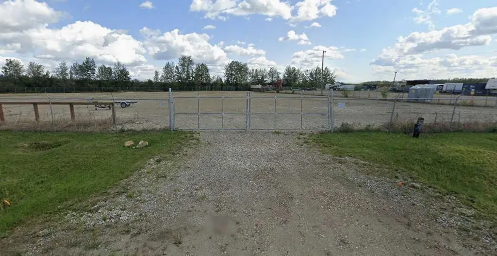 13 Sylvaire Close Sylvan Lake AB T4S 2H6