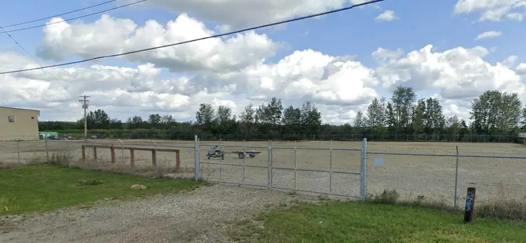 13 Sylvaire Close Sylvan Lake AB T4S 2H6