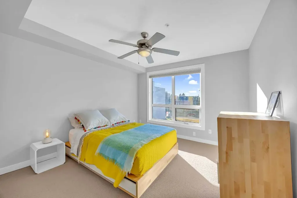 725 4 Street NE Calgary AB T2E 3S7