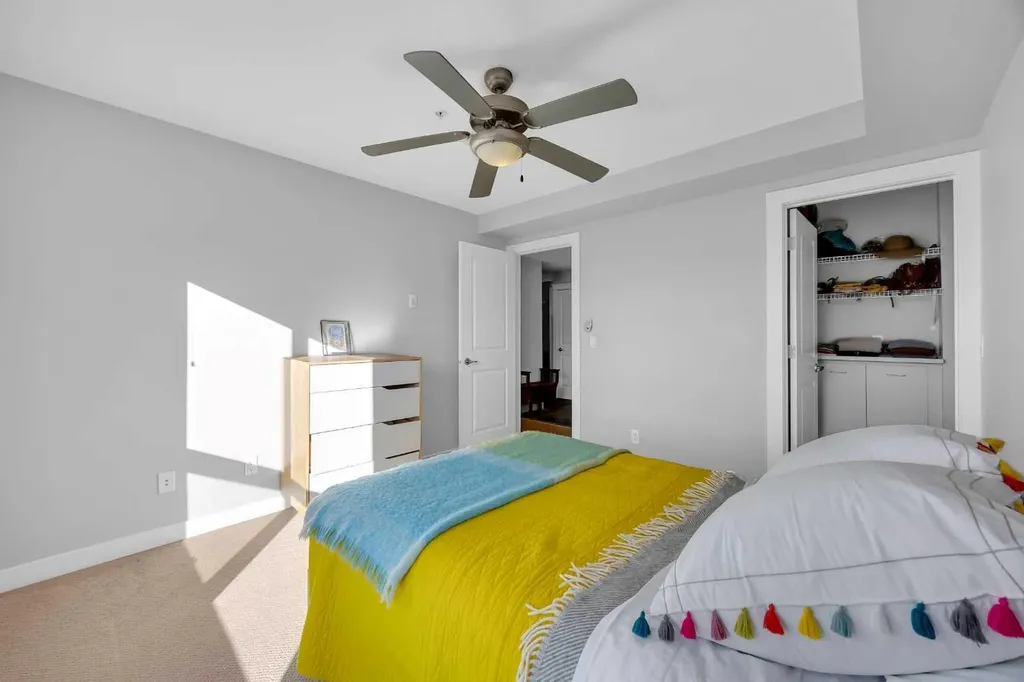 725 4 Street NE Calgary AB T2E 3S7