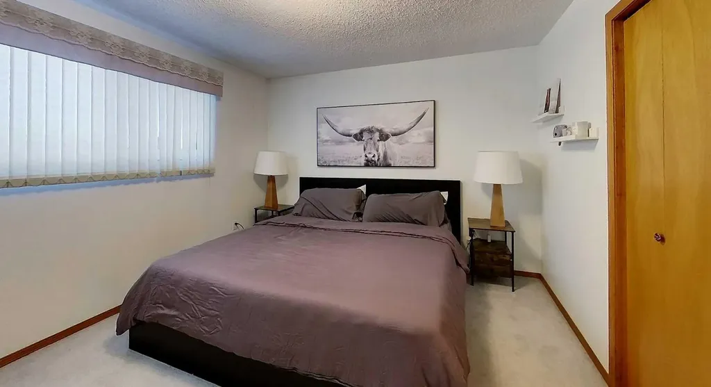 5402 12 Avenue Edson AB t7e1j8