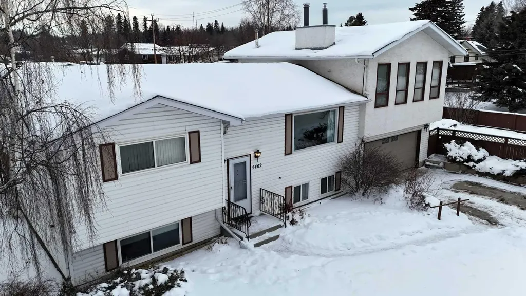 5402 12 Avenue Edson AB t7e1j8