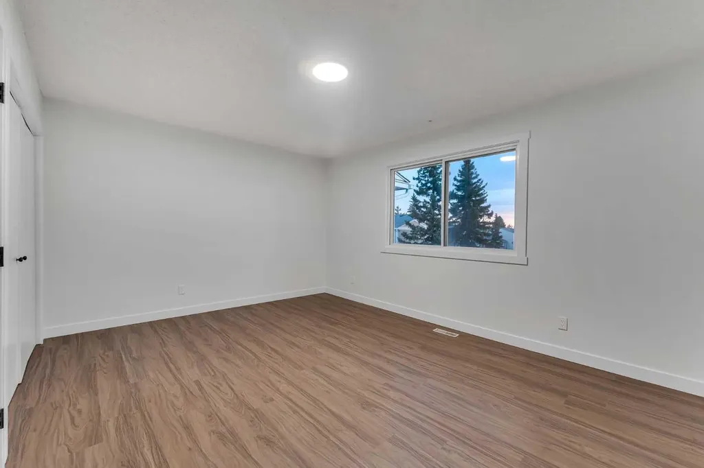 429 Georgian Villas NE Calgary AB T2A 7E3