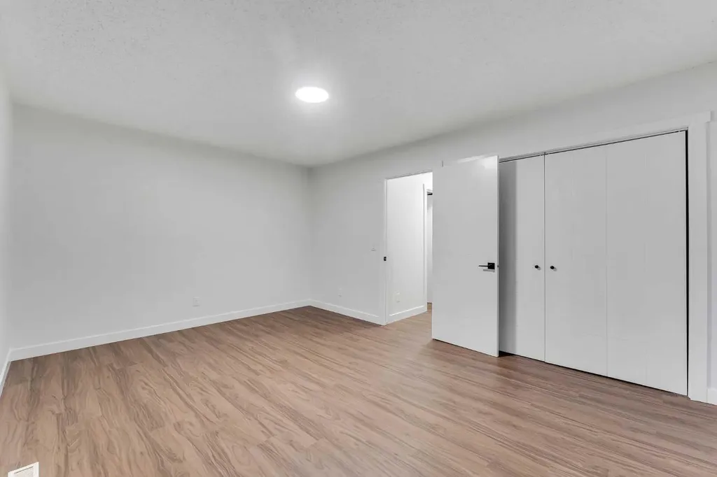 429 Georgian Villas NE Calgary AB T2A 7E3