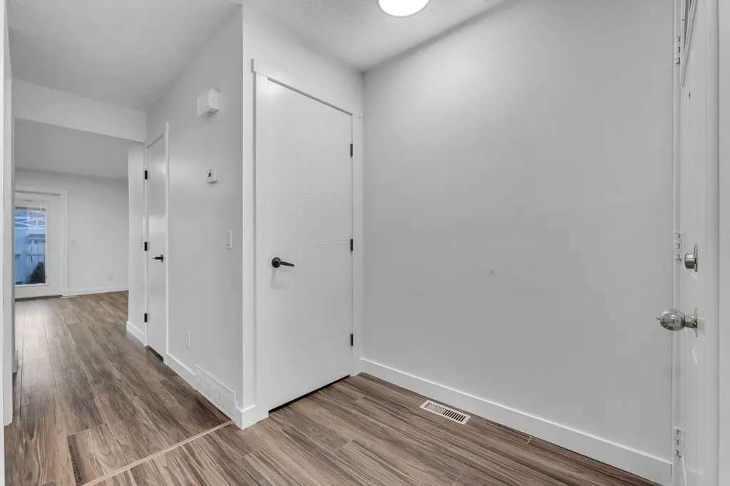 429 Georgian Villas NE Calgary AB T2A 7E3