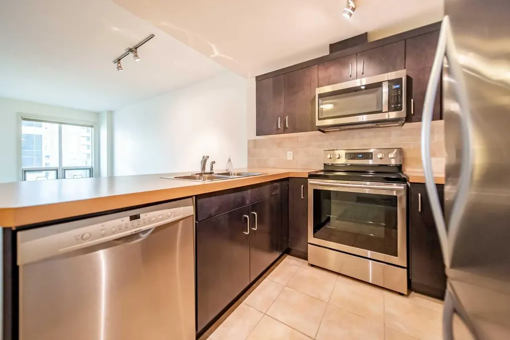 1410 1 Street SE Calgary AB T2G5T7