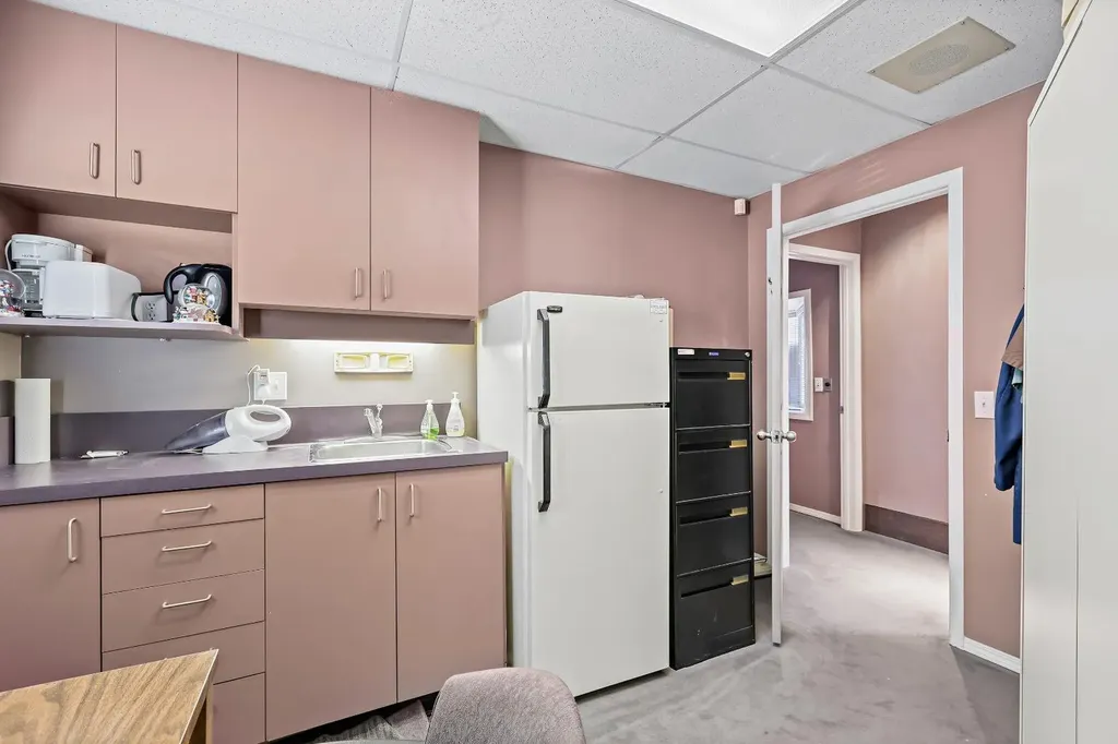 5600 Elbow Drive SW Calgary AB T2V1H8