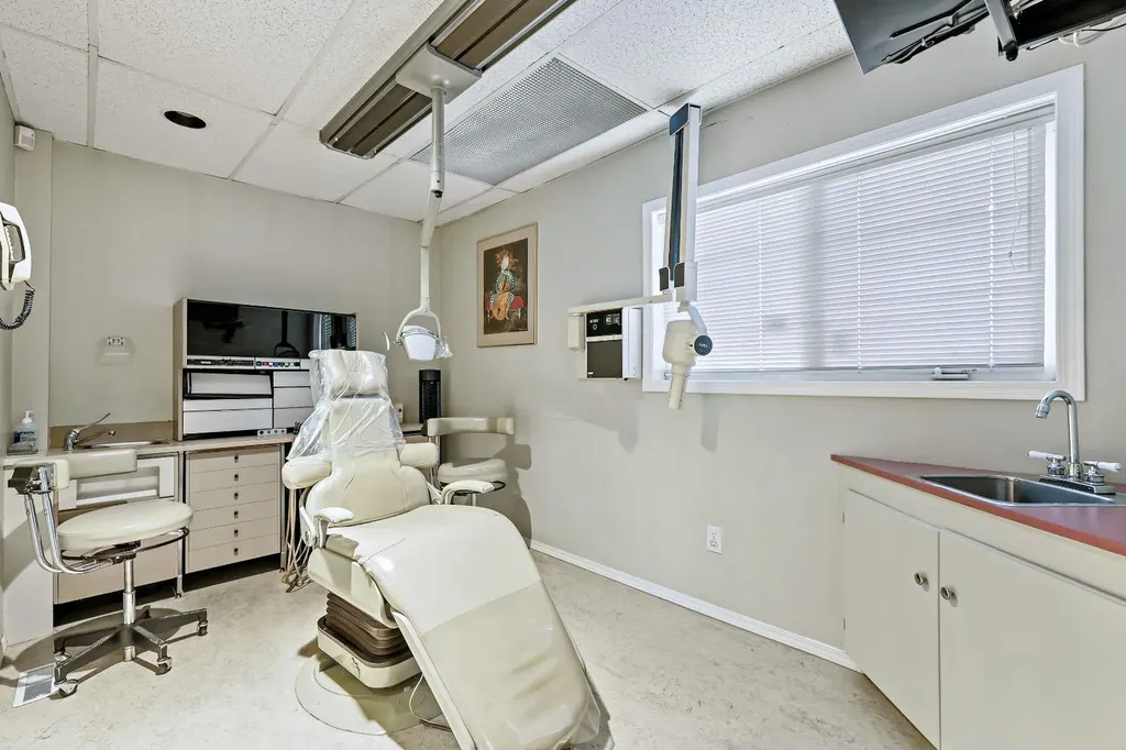 5600 Elbow Drive SW Calgary AB T2V1H8