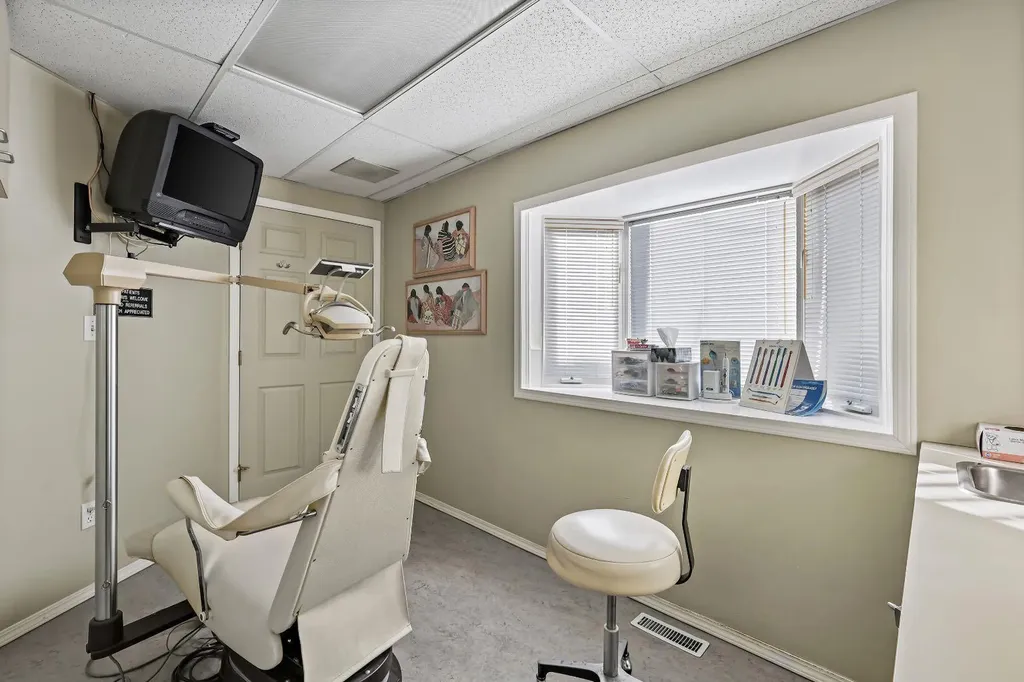 5600 Elbow Drive SW Calgary AB T2V1H8