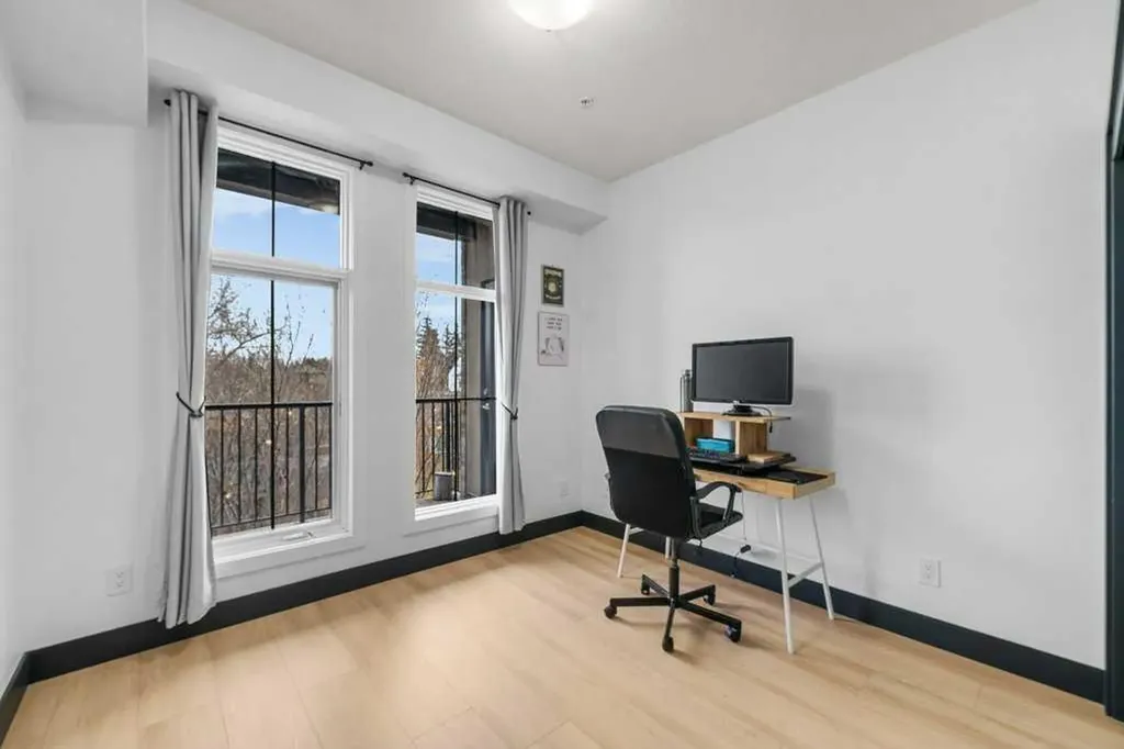 2307 14 Street SW Calgary AB T2T 3T5