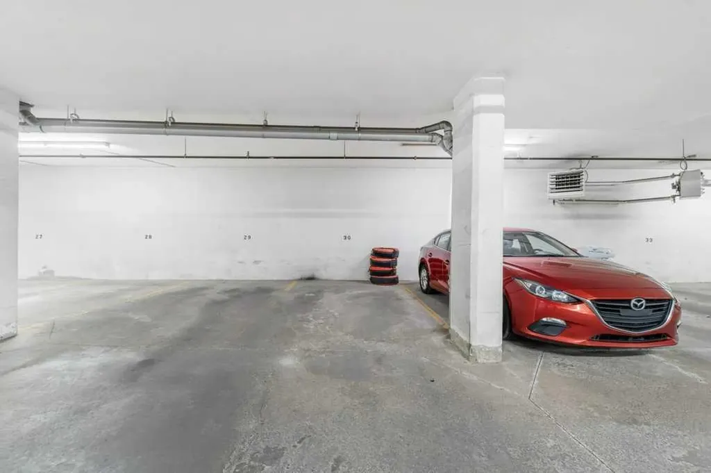 2307 14 Street SW Calgary AB T2T 3T5