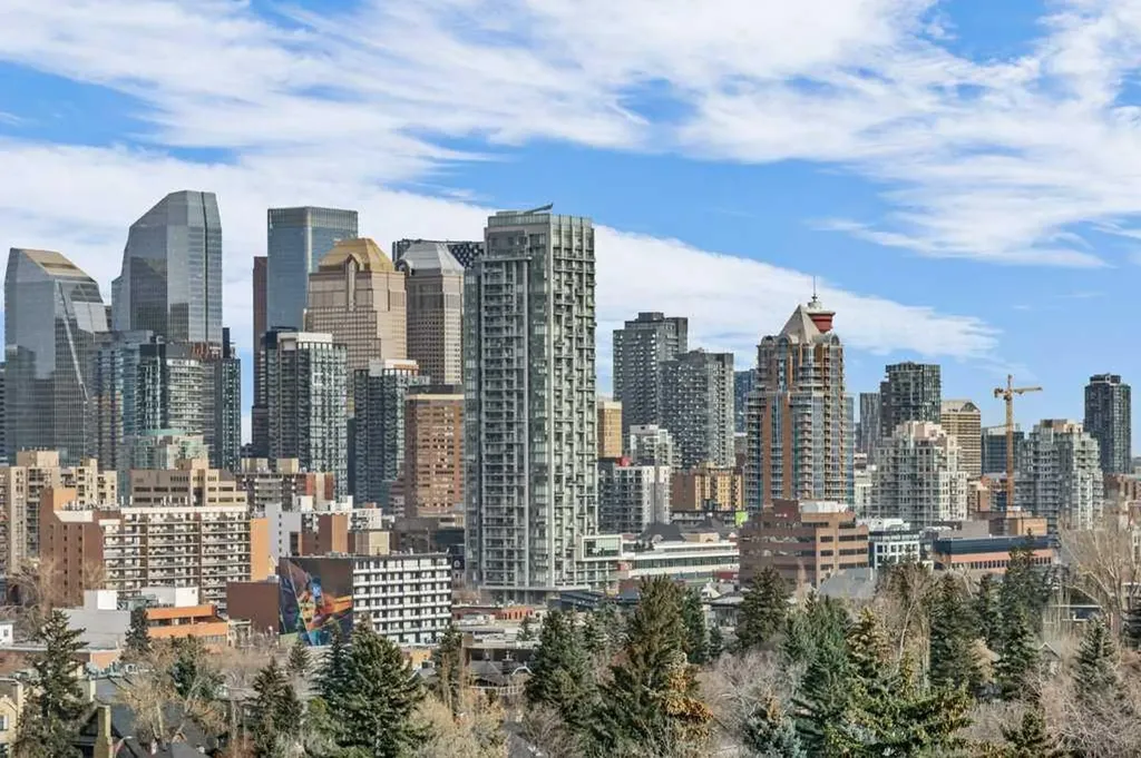 2307 14 Street SW Calgary AB T2T 3T5