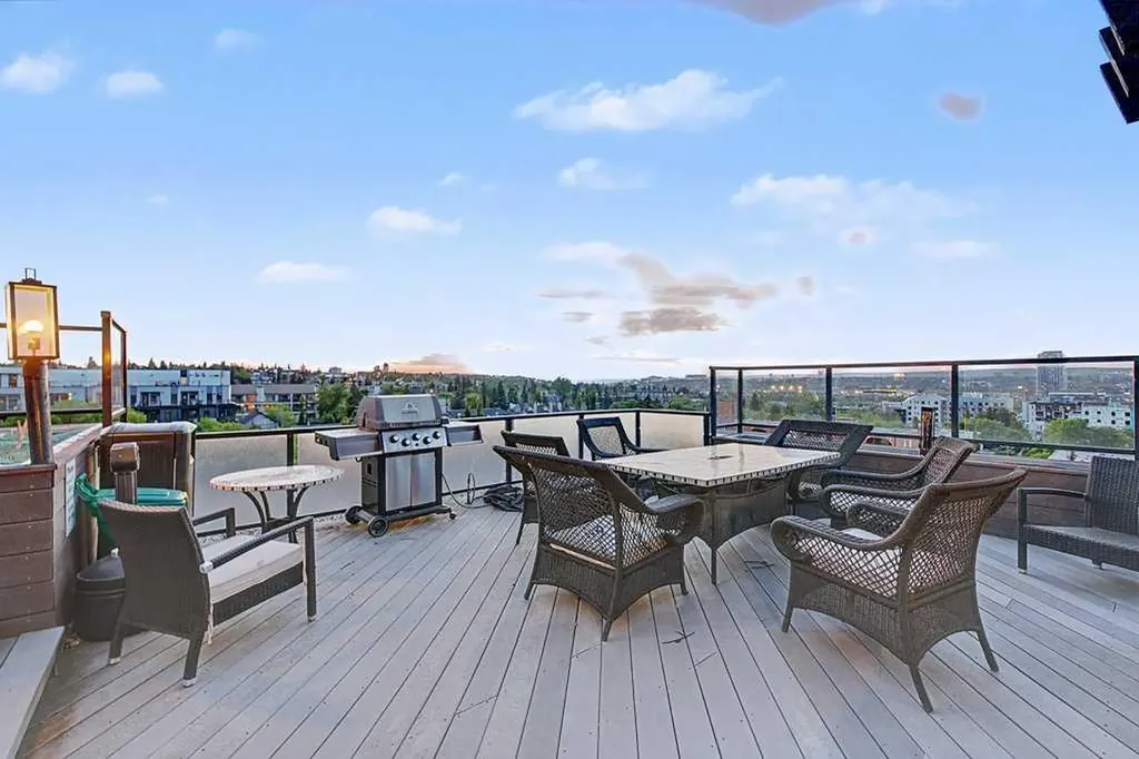 2307 14 Street SW Calgary AB T2T 3T5