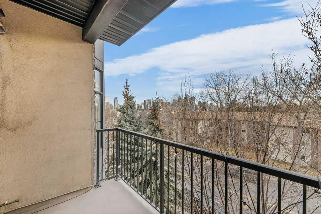 2307 14 Street SW Calgary AB T2T 3T5