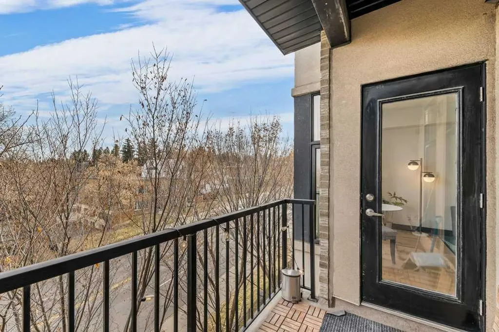 2307 14 Street SW Calgary AB T2T 3T5