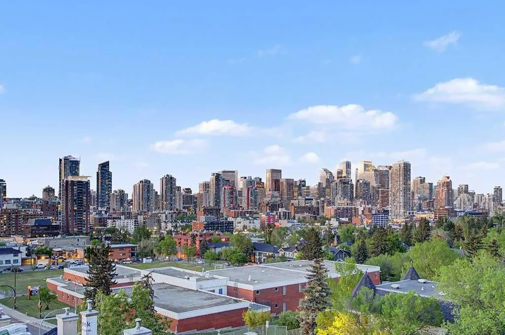 2307 14 Street SW Calgary AB T2T 3T5
