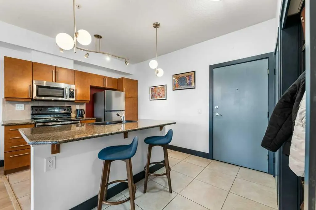 2307 14 Street SW Calgary AB T2T 3T5