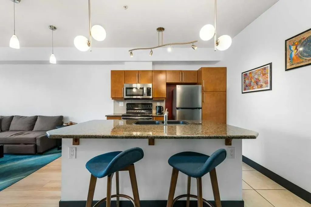 2307 14 Street SW Calgary AB T2T 3T5