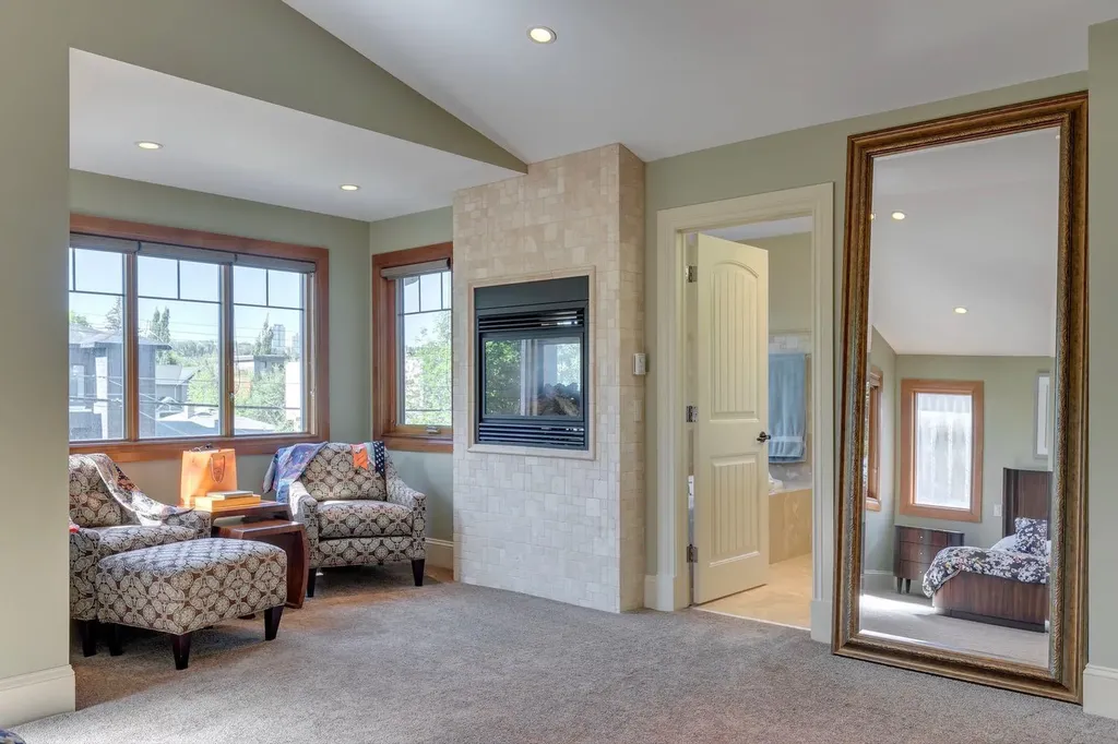 2609 7 Avenue NW Calgary AB T2N 1A6