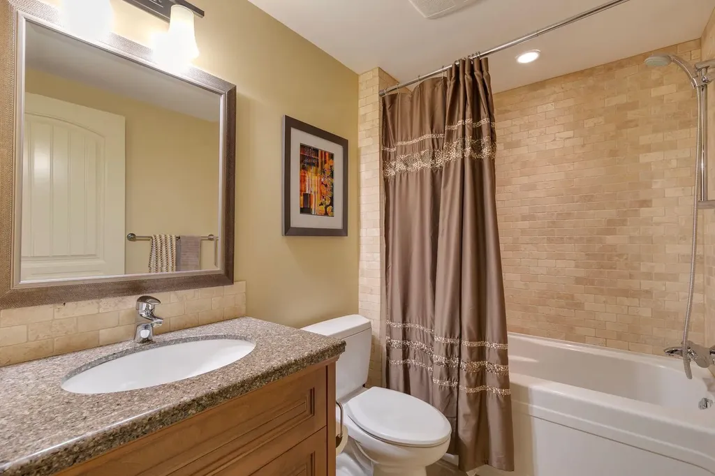 2609 7 Avenue NW Calgary AB T2N 1A6