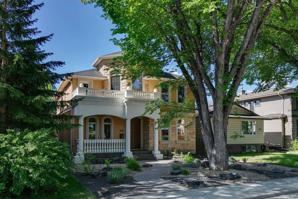 2609 7 Avenue NW Calgary AB T2N 1A6