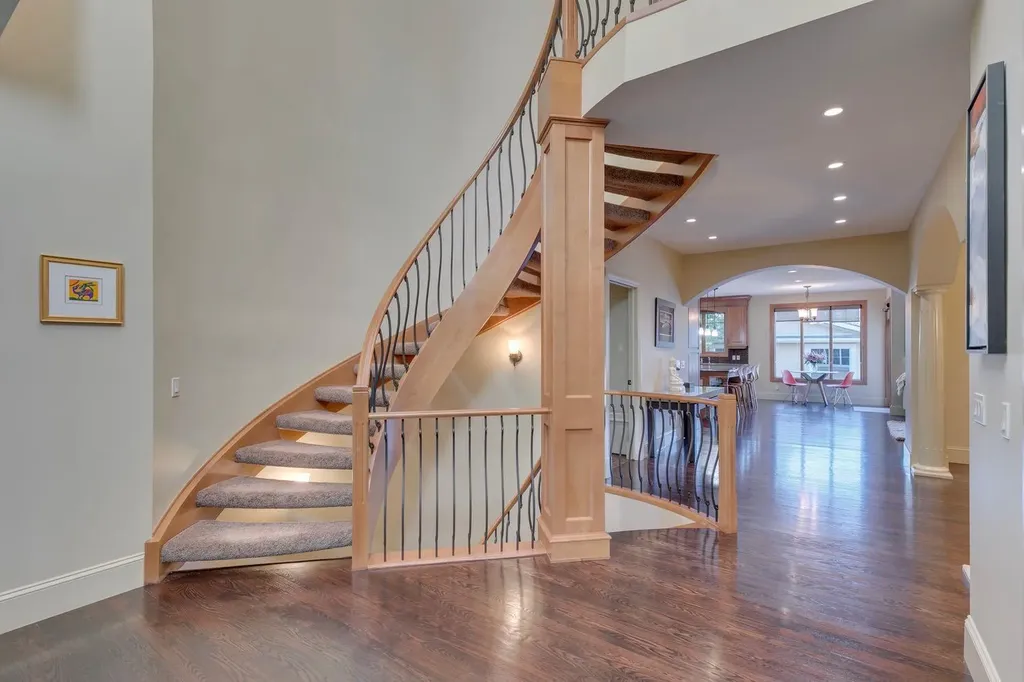 2609 7 Avenue NW Calgary AB T2N 1A6