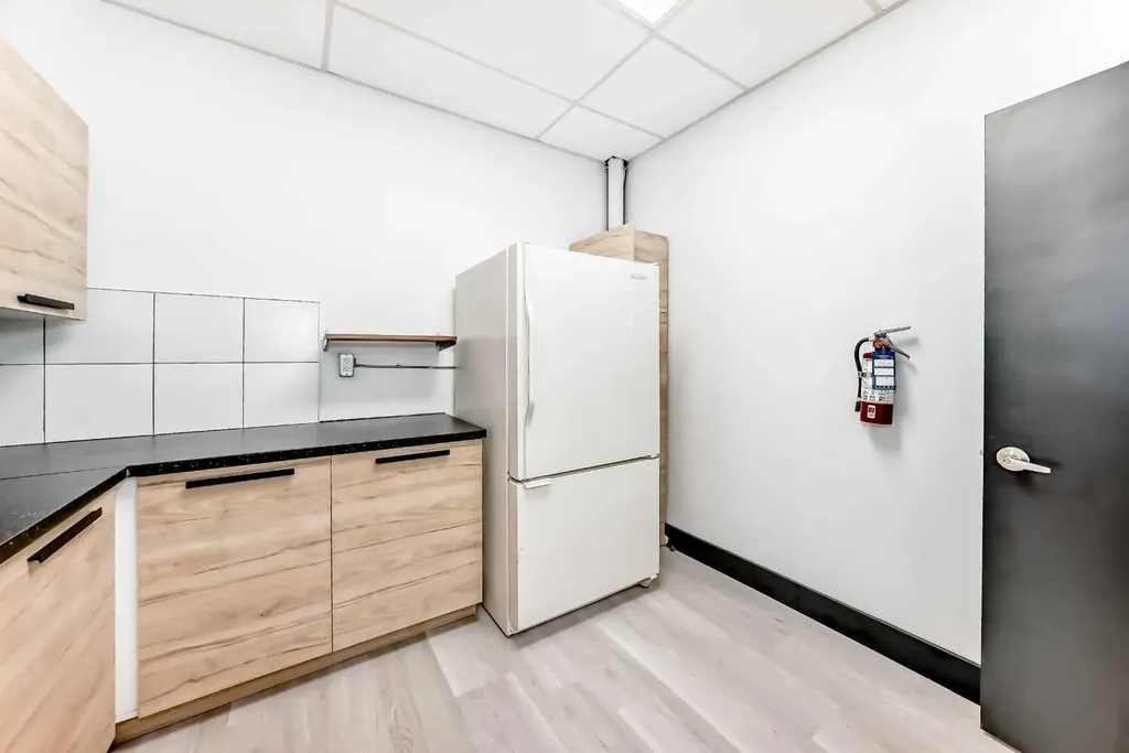 1015 Centre Street NW Calgary AB T2E 2P8