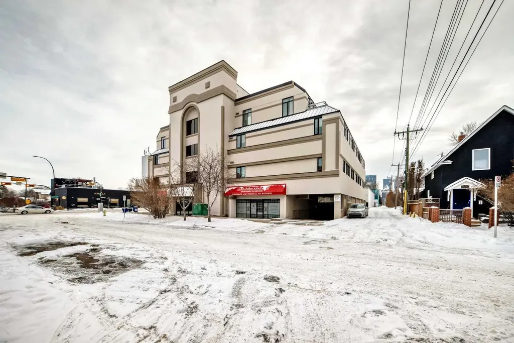 1015 Centre Street NW Calgary AB T2E 2P8