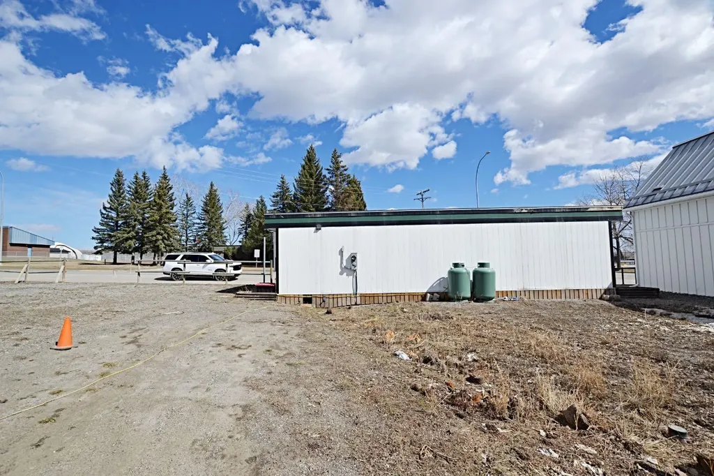 220 Main Street Diamond Valley AB T0L2A0