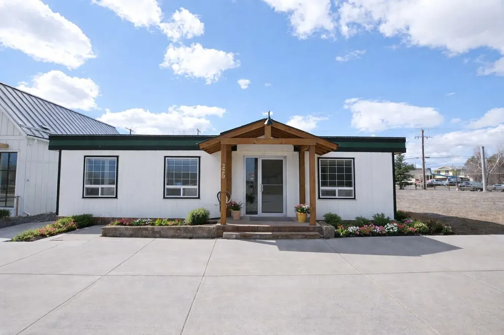 220 Main Street Diamond Valley AB T0L2A0