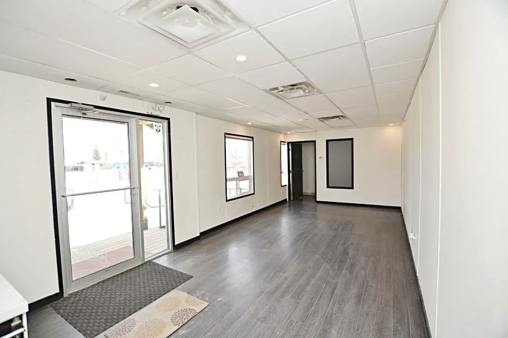 220 Main Street Diamond Valley AB T0L2A0