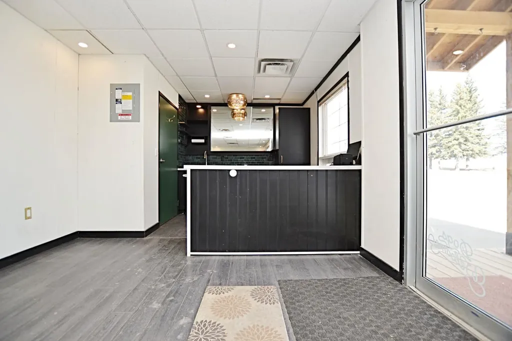 220 Main Street Diamond Valley AB T0L2A0