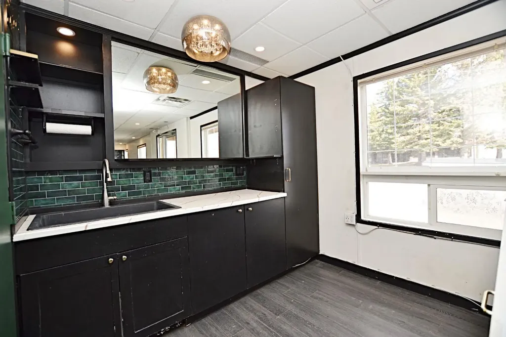 220 Main Street Diamond Valley AB T0L2A0