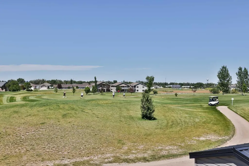 714 Fairways Drive Vulcan AB T0L 2B0