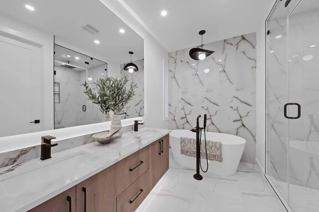 2720 5 Avenue NW Calgary AB T2N 0T8
