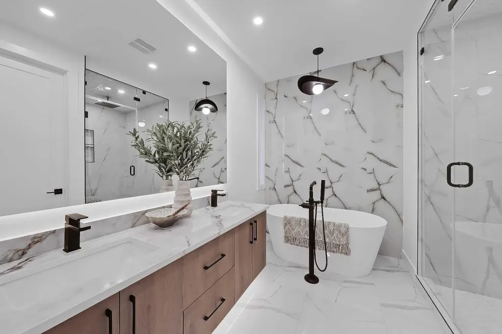 2720 5 Avenue NW Calgary AB T2N 0T8