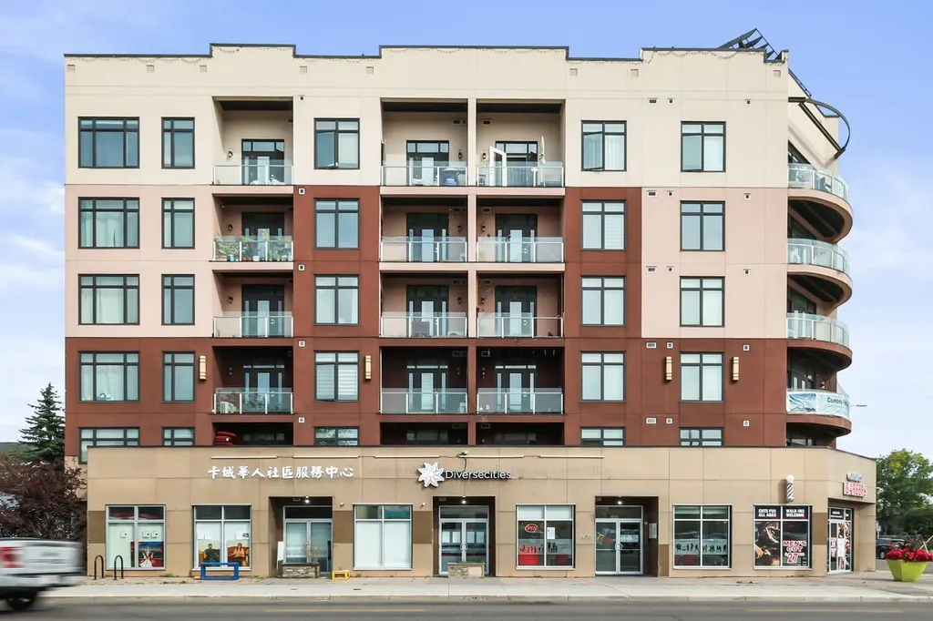 1406 Centre Street N Calgary AB T2E 2Z9