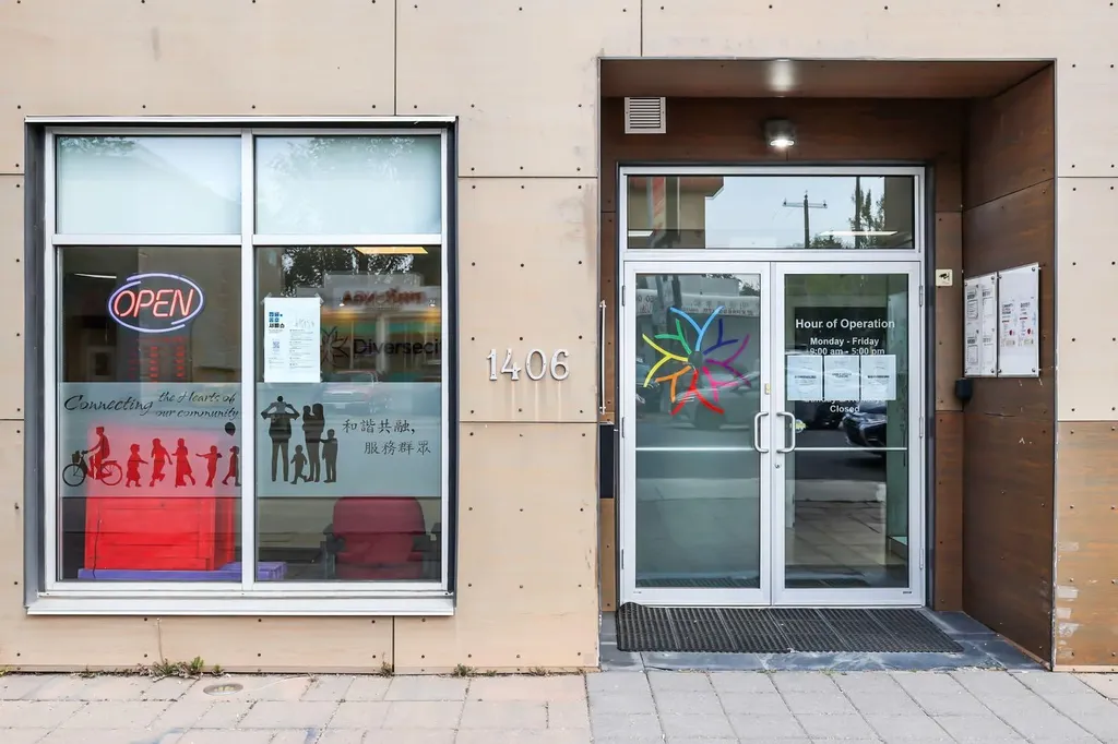 1406 Centre Street N Calgary AB T2E 2Z9