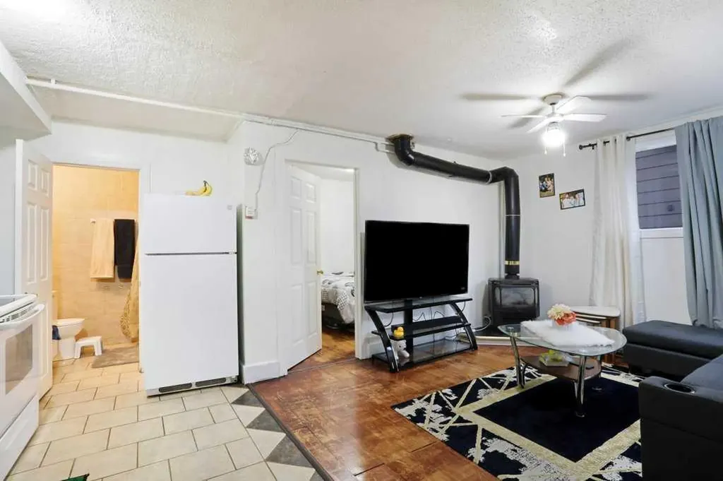 135 1 Street E Brooks AB T1R1B7
