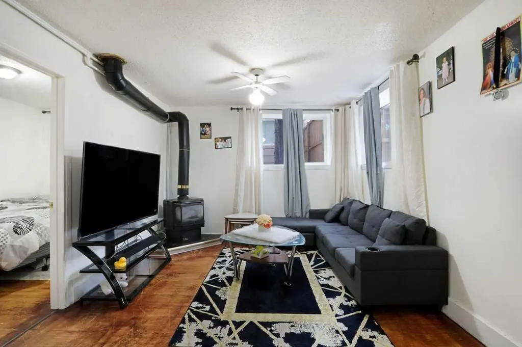 135 1 Street E Brooks AB T1R1B7