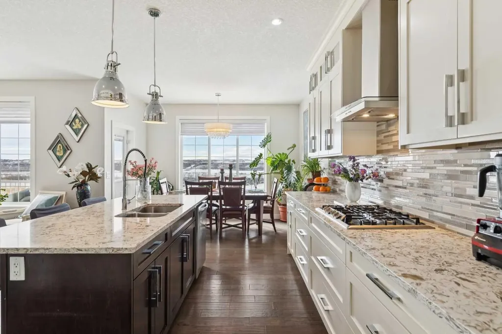 176 Cranarch Crescent SE Calgary AB T3M 2J2